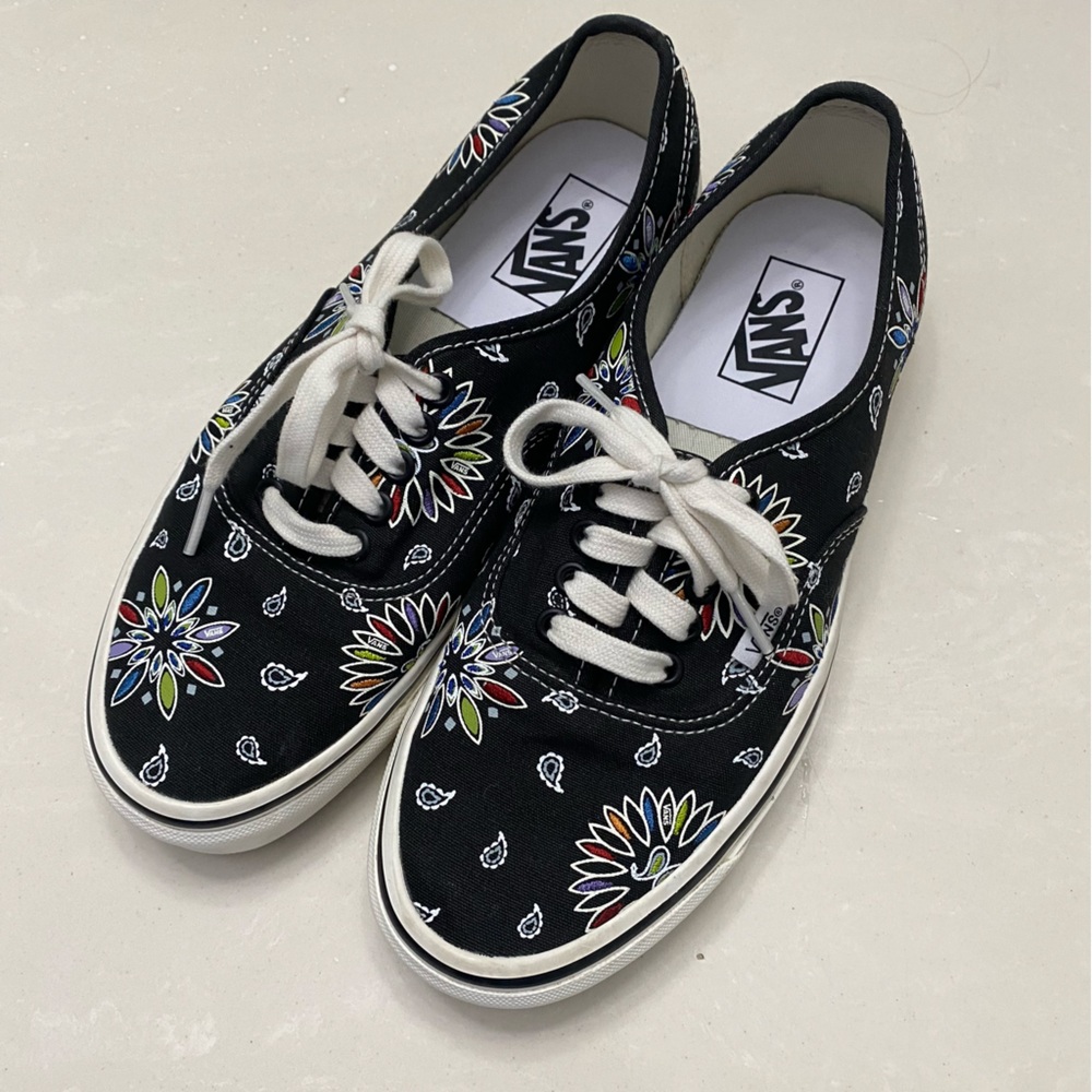 Vans Authentic 44 DX Anaheim Factory Embroidery Black Floral Paisley M 8.5 W 10
